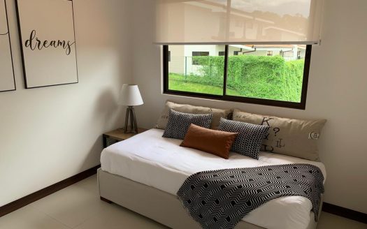 ¡Hermosas casas de 2 plantas en condominio con las mejores amenidades de la zona y donde lo principal es la naturaleza! Lotes desde 200 m2 y precios desde $209.500 Cod.3501