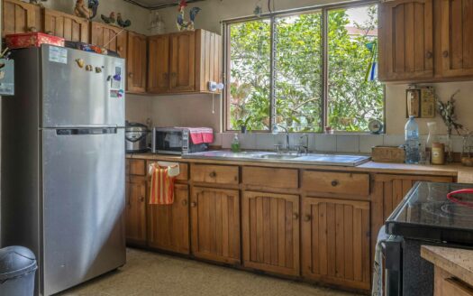 Casa en Zapote USO DE SUELO MIXTO: Amplia, cómoda y bien ubicada, ¡ideal para tu familia o Negocio!  cod.5864