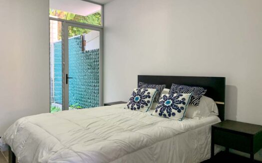 Último apartamento disponible con patio en venta en San Rafael Abajo de Desamparados Cod #5026