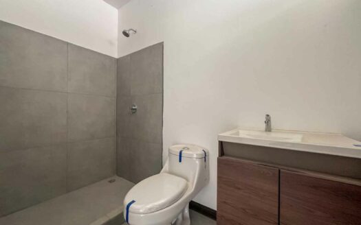 Último apartamento disponible con patio en venta en San Rafael Abajo de Desamparados Cod #5026