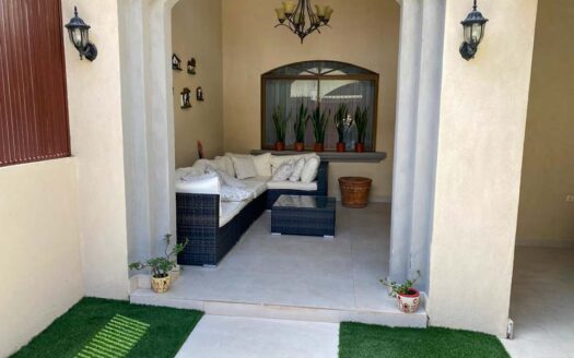 Final del Boulevard de Rohrmoser. Viva en residencial Cerrado, Casa de 2 Plantas, Excelentes Acabados, Ubicación estratégica.300 m2 de Construcción . PRECIO NEGOCIABLE Cod: 6279