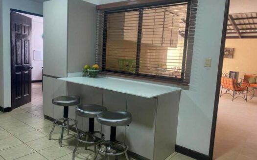 Final del Boulevard de Rohrmoser. Viva en residencial Cerrado, Casa de 2 Plantas, Excelentes Acabados, Ubicación estratégica.300 m2 de Construcción . PRECIO NEGOCIABLE Cod: 6279