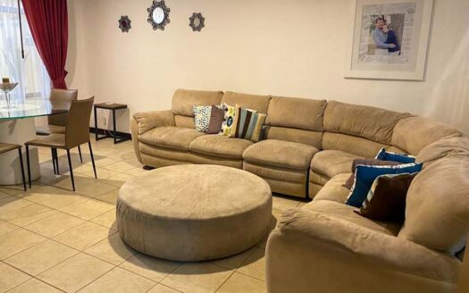 Final del Boulevard de Rohrmoser. Viva en residencial Cerrado, Casa de 2 Plantas, Excelentes Acabados, Ubicación estratégica.300 m2 de Construcción . PRECIO NEGOCIABLE Cod: 6279