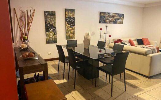 Final del Boulevard de Rohrmoser. Viva en residencial Cerrado, Casa de 2 Plantas, Excelentes Acabados, Ubicación estratégica.300 m2 de Construcción . PRECIO NEGOCIABLE Cod: 6279