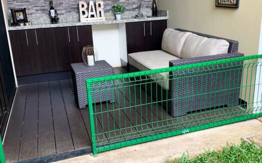 Escazu. Bello Horizonte: Disfrute DE SU NUEVO HOGAR!, Hermosa Casa en Condominio Alto Prado, excelentes acabados,4 hab-Oportunidad $242.000 Precio Negociable Cod.6421