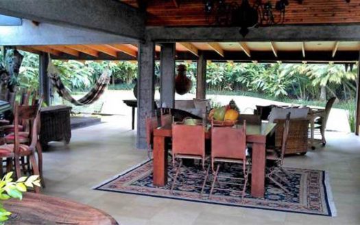 28886.Se vende Espaciosa casa independiente, en Jaboncillos, Escazú. 1620 m2 de Terreno!