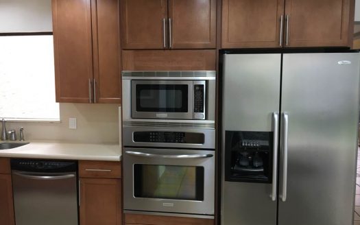 28866.Se vende Hermosa casa independiente, de 2 plantas, en Los Laureles, Escazú!