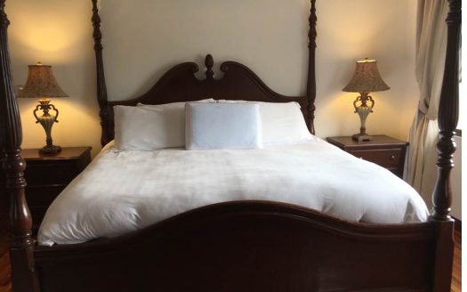 28866.Se vende Hermosa casa independiente, de 2 plantas, en Los Laureles, Escazú!