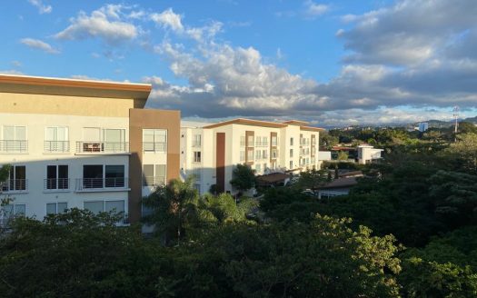 COD 30757 Se alquila hermoso apartamento en Escazu, Distrito 4 de 3 dormitorio, a $3.000 + IVA!!