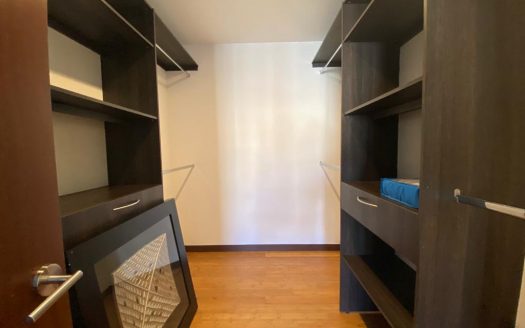 COD 30757 Se alquila hermoso apartamento en Escazu, Distrito 4 de 3 dormitorio, a $3.000 + IVA!!