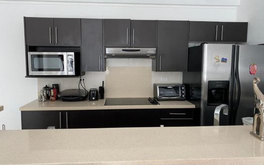 Alquiler de apartamento en Escazú, 2 dormitorios. $1.550 Amoblado!! COD 33730