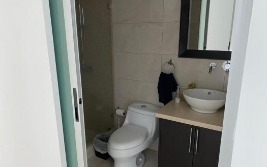 Alquiler de apartamento en Escazú, 2 dormitorios. $1.550 Amoblado!! COD 33730