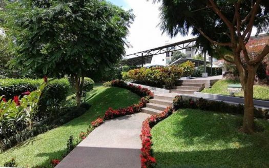 Alquiler de apartamento en Bosques de Escazú, 1 dormitorio amoblado. Excelente precio $1.200+ IVA COD 34313