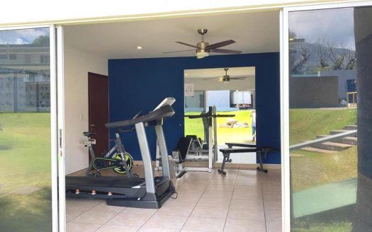 Alquiler de casa en Escazú en condominio Tirreno, 2 plantas, con 281 m2 de construcción en $2,900.00 COD 35951