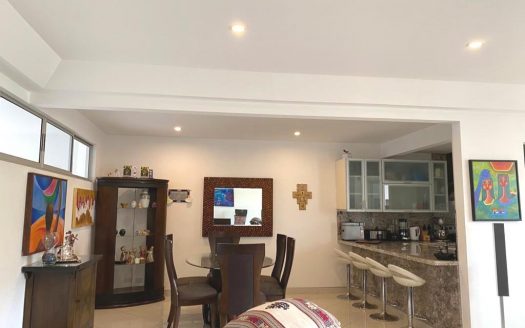 Alquiler de casa en Escazú en condominio Tirreno, 2 plantas, con 281 m2 de construcción en $2,900.00 COD 35951