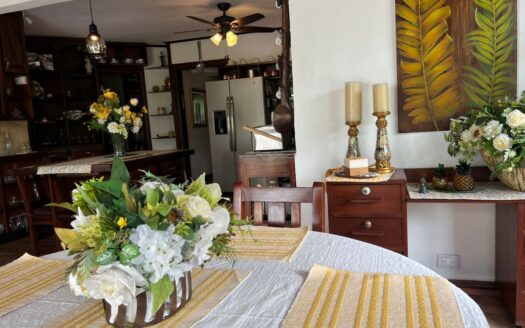 Casa espectacular!! UNA PLANTA, Lote de 1,350m2, amplias área , 4habitaciones, piscina propia! COD 57438