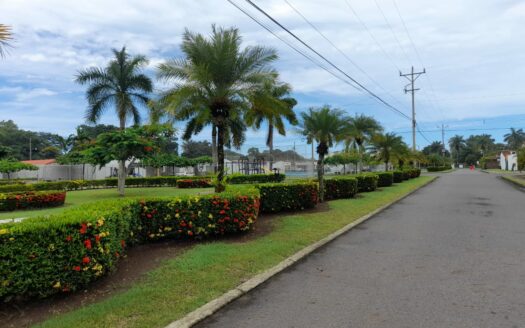 OPORTUNIDAD!!! PENTHOUSE + apartamento 2 en 1!! VISTAS DE BEJUCO PRIMERA LINEA FRENTE AL MAR !! Cod. 139298