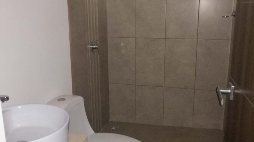 Apartamento en Venta Heredia, Ulloa- Baño