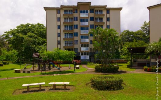 🌴 Condominio en Costa Linda Jacó – Primer piso con amplia terraza | Mejor precio $153.000 Cod. 146493