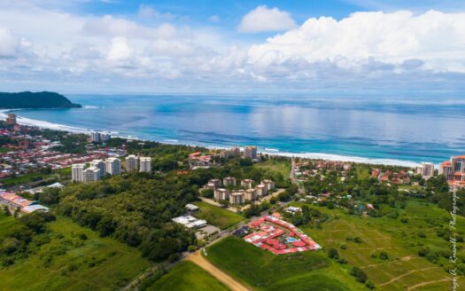 🌴 Condominio en Costa Linda Jacó – Primer piso con amplia terraza | Mejor precio $153.000 Cod. 146493