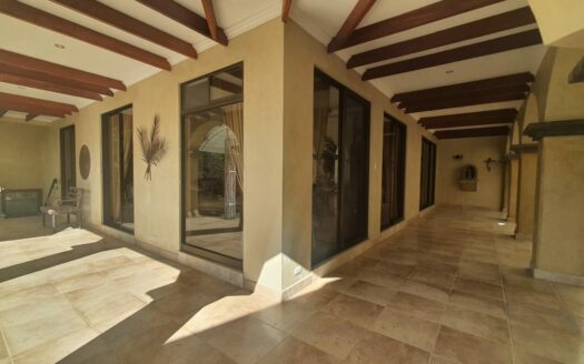 Amplia y espectacular casa en Pinares de Curridabat con 600 m2 de construcción #62115