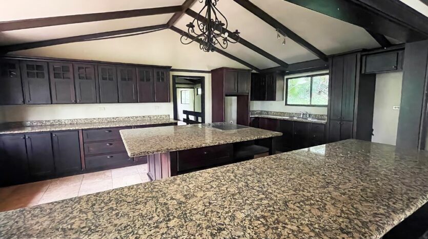Casa en Venta San José, Escazú- Cocina