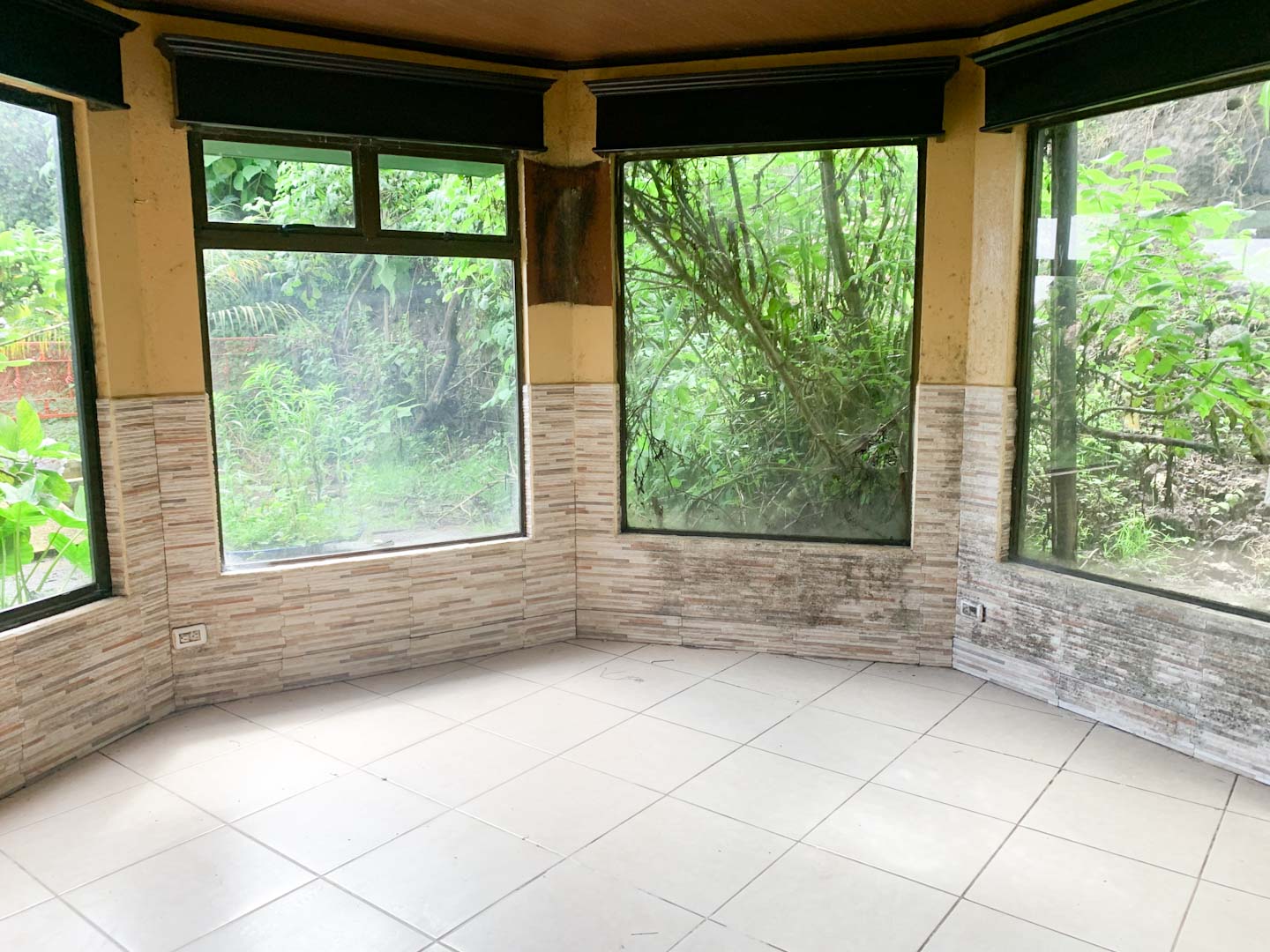 Oportunidad Por Remate!!! Hermosa Propiedad en Cascajal de Coronado con