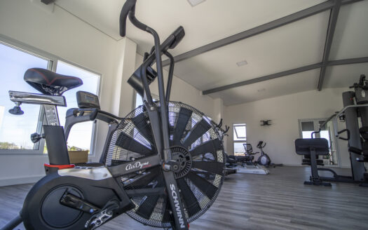 PRECIOSA CASA EN ESCAZU $310,000.00!! En condominio con espectaculares amenidades . COD 74511