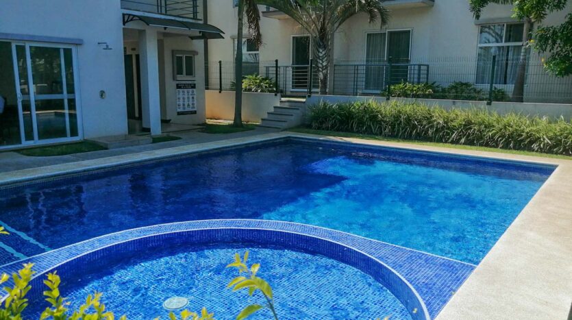 Apartamento de 2 hab, 2 baños completos y 2 parqueos, a 50m Oeste del Cruce de la Panasonic en Belén-Piscina