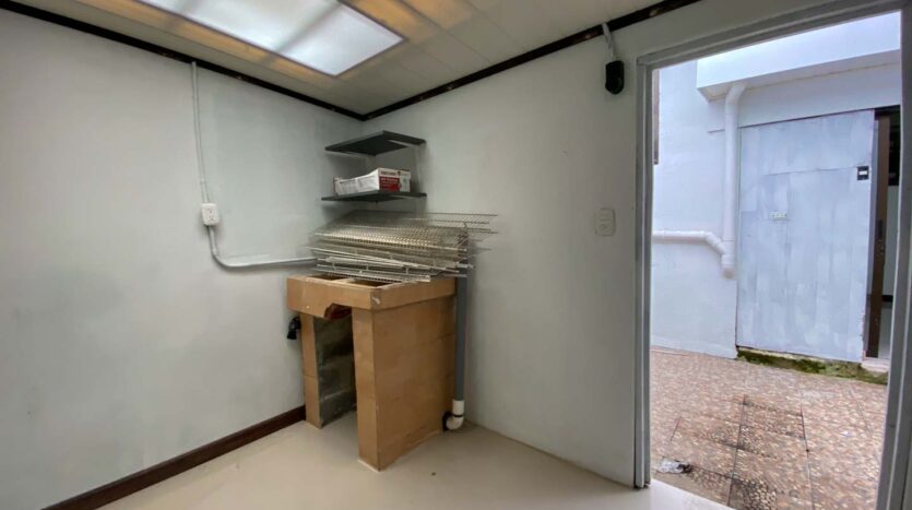 Venta de Casa Remodelada en Sabanilla, San Marino- Cuarto de pilas