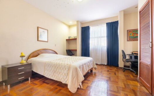 Curridabat: Espectacular casa en Altamonte, lote 638m2  #89131