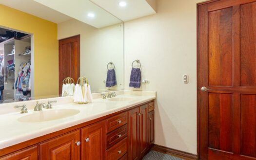 Curridabat: Espectacular casa en Altamonte, lote 638m2  #89131