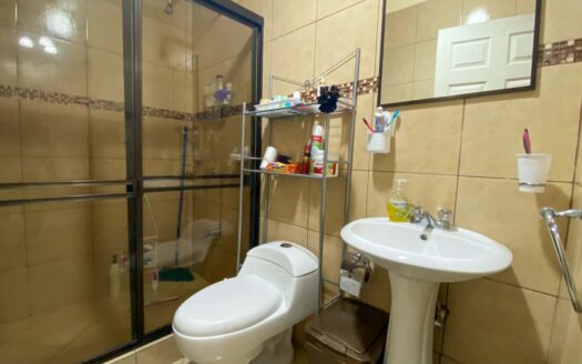 ¡Oportunidad en San Diego, Tres Ríos! Venta de 2 Espaciosas Casas en Diferentes Niveles. Terreno 156m2, Construcción 248m2 cod.92288