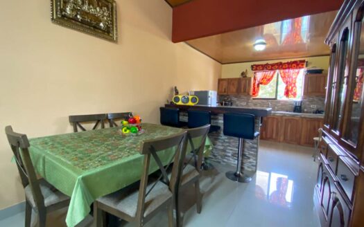 ¡Oportunidad en San Diego, Tres Ríos! Venta de 2 Espaciosas Casas en Diferentes Niveles. Terreno 156m2, Construcción 248m2 cod.92288