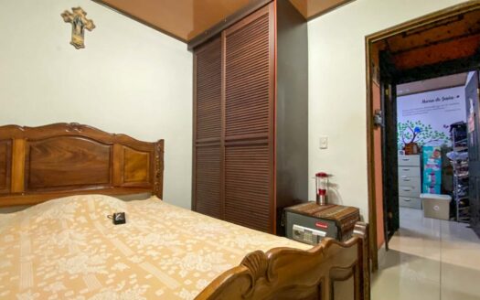 ¡Oportunidad en San Diego, Tres Ríos! Venta de 2 Espaciosas Casas en Diferentes Niveles. Terreno 156m2, Construcción 248m2 cod.92288