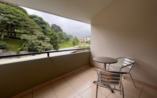 Apartamento en AVALON Santa Ana, con electrodomésticos y amoblado!! Listo para vivir, rentar o colocar en Airbnb! COD#93186