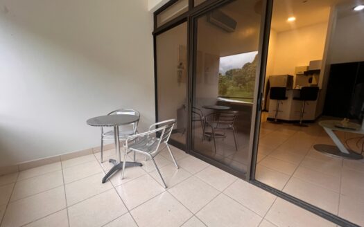 Apartamento en AVALON Santa Ana, con electrodomésticos y amoblado!! Listo para vivir, rentar o colocar en Airbnb! COD#93186