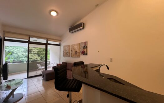 Apartamento en AVALON Santa Ana, con electrodomésticos y amoblado!! Listo para vivir, rentar o colocar en Airbnb! COD#93186