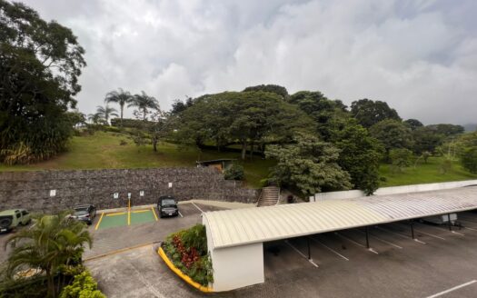 Apartamento en AVALON Santa Ana, con electrodomésticos y amoblado!! Listo para vivir, rentar o colocar en Airbnb! COD#93186