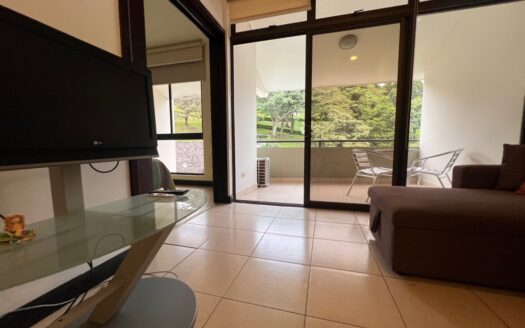 Apartamento en AVALON Santa Ana, con electrodomésticos y amoblado!! Listo para vivir, rentar o colocar en Airbnb! COD#93186