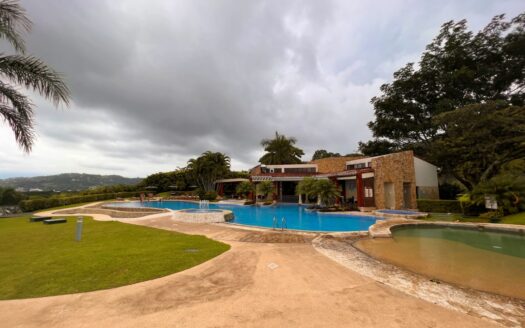 Apartamento en AVALON Santa Ana, con electrodomésticos y amoblado!! Listo para vivir, rentar o colocar en Airbnb! COD#93186