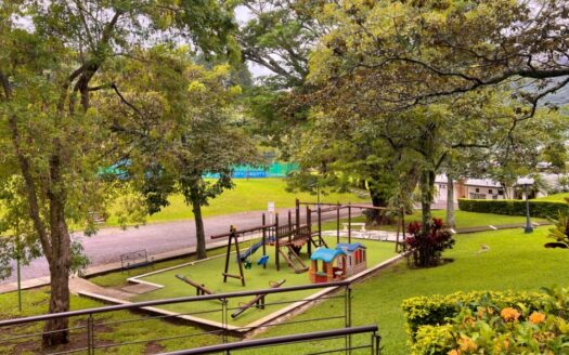 Apartamento en AVALON Santa Ana, con electrodomésticos y amoblado!! Listo para vivir, rentar o colocar en Airbnb! COD#93186