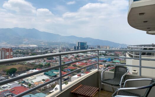 Exclusivo apartamento en venta, 3 Habitaciones en Paseo Colón, vistas impresionantes desde el piso 24 COD#100765