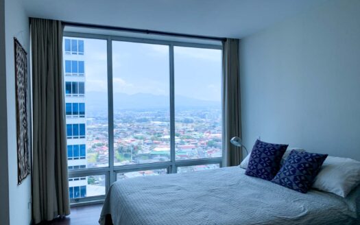 Exclusivo apartamento en venta, 3 Habitaciones en Paseo Colón, vistas impresionantes desde el piso 24 COD#100765