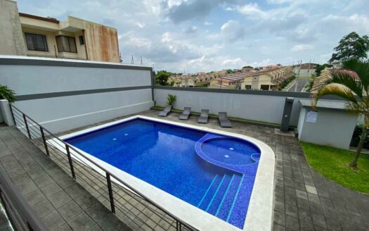 Se Alquila Apartamento Esquinero y Moderno de 2 Habitaciones, Mezzanine y 3 Baños Completos, en Condominio Exclusivo de San Pablo de Heredia. Código 109178