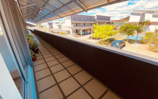 Se Alquila Apartamento Esquinero y Moderno de 2 Habitaciones, Mezzanine y 3 Baños Completos, en Condominio Exclusivo de San Pablo de Heredia. Código 109178