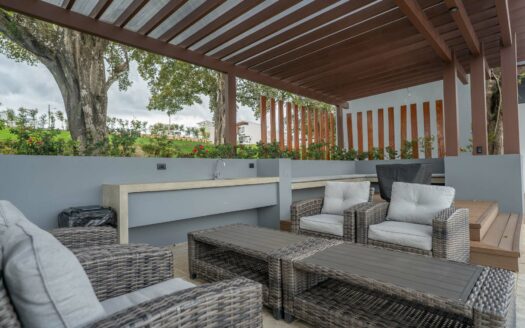 Tres Ríos: Estrene Casa en Condominio con 4 Habitaciones + 3 Baños Completos. #146193