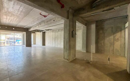 📍 Local Comercial en Venta o Alquiler en Latitud Los Yoses – 161 m² Totales, con 4 Parqueos y 3 Bodegas 🚗 cod. 113558