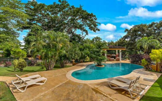 Opportunity in Tamarindo! 3-Bedroom Condo Just 10 Minutes from the Beach – Condominio de 3 Habitaciones a Solo 10 Minutos de la Playa.cod.117107