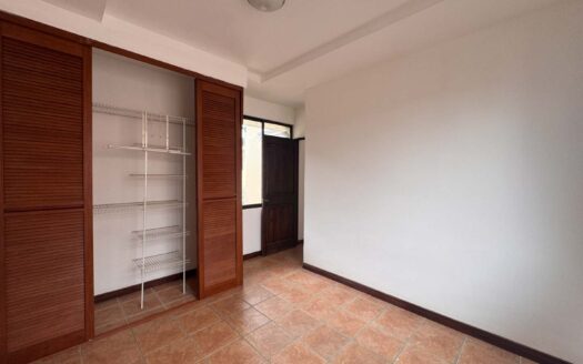 Preciosa Casa En Venta En Santa Ana Centro, Diseño Exclusivo Y Espacios Amplios. Cód. 116552